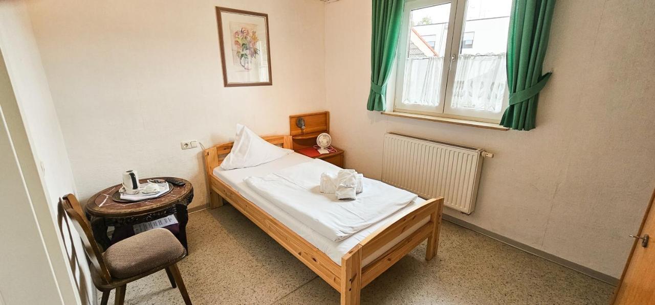 Pension Il Classico Groß-Zimmern Exteriör bild